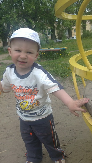 Женя Логунов