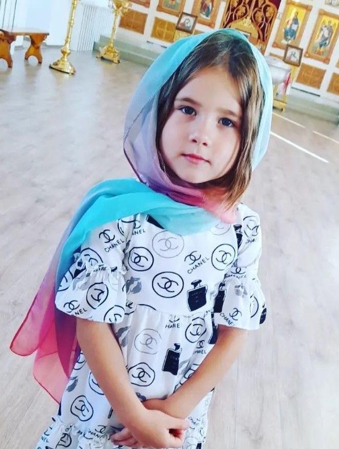 Ева Овари